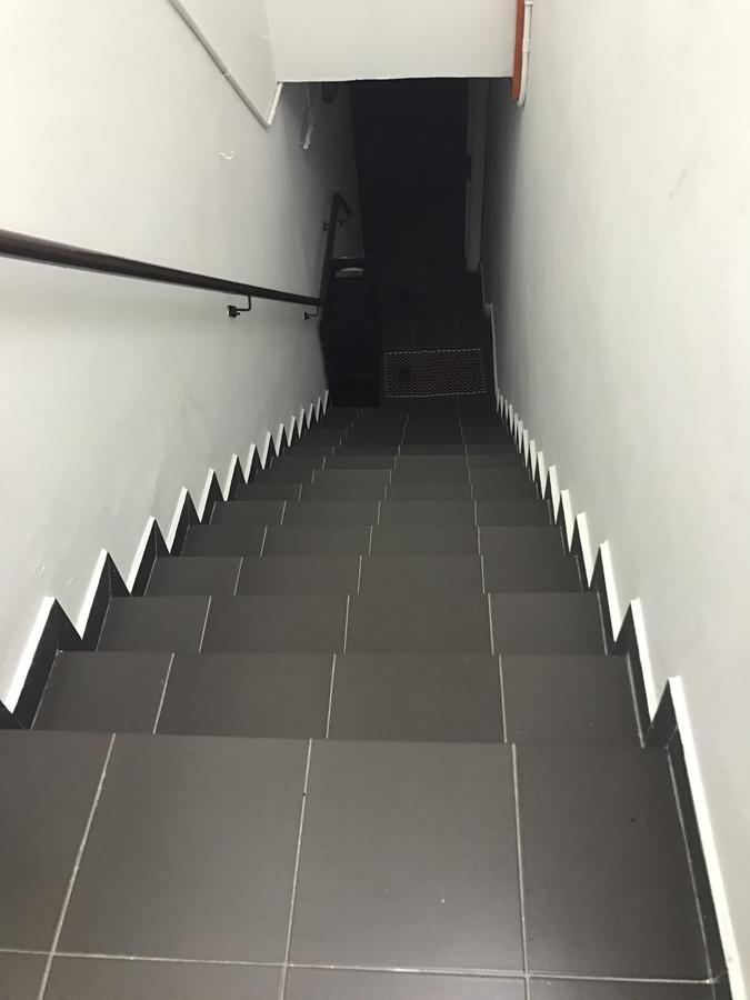 Jiaxin Hostel Улу Тирам Екстериор снимка