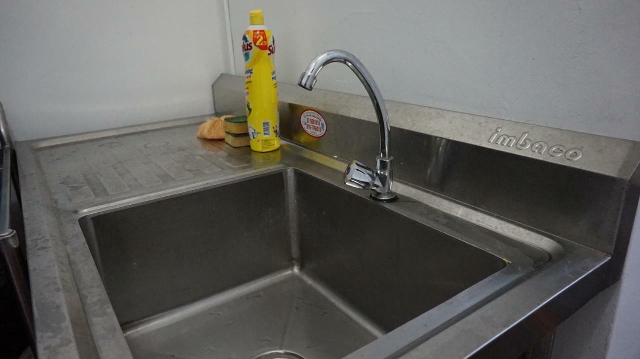 Jiaxin Hostel Улу Тирам Екстериор снимка